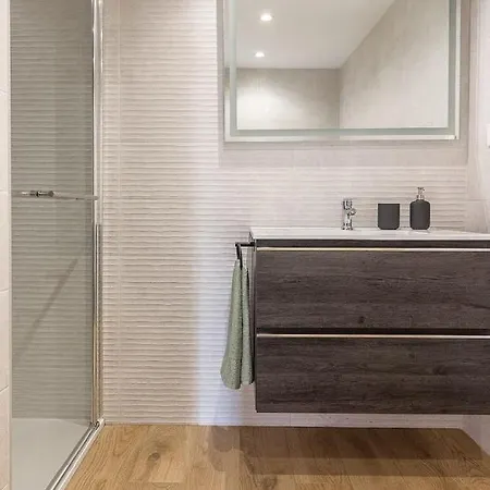 Ah El Rinconin Del Milan Vut5652as Oviedo